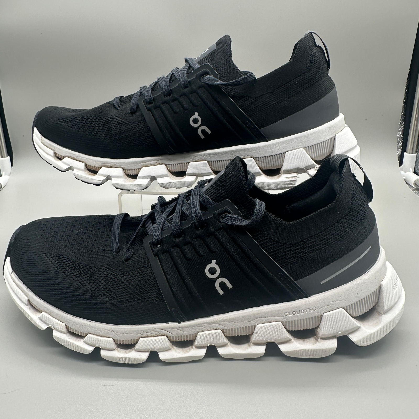 On Cloudswift Running Shoes Womens 9 Black White Helion Cloudtec Sneakers